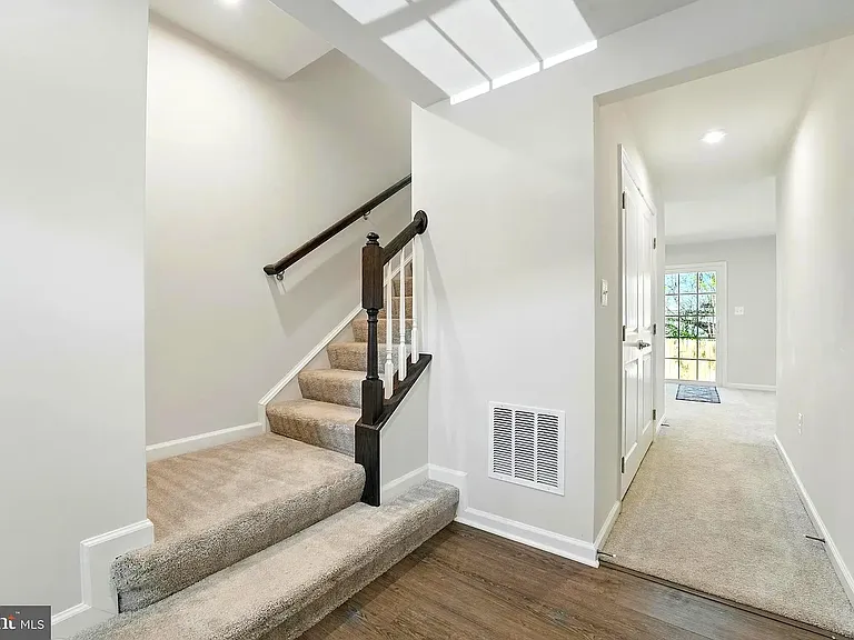 1716 Scenic Loop — Photo 12