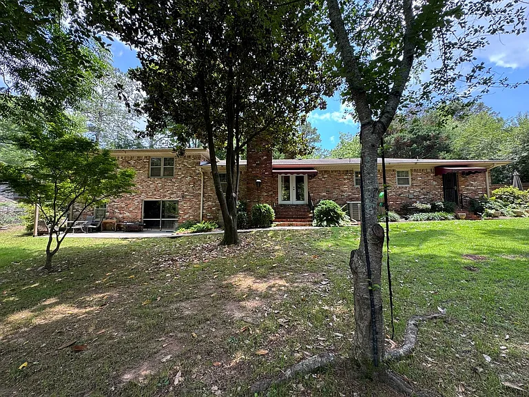 605 Country Club Dr — Photo 5