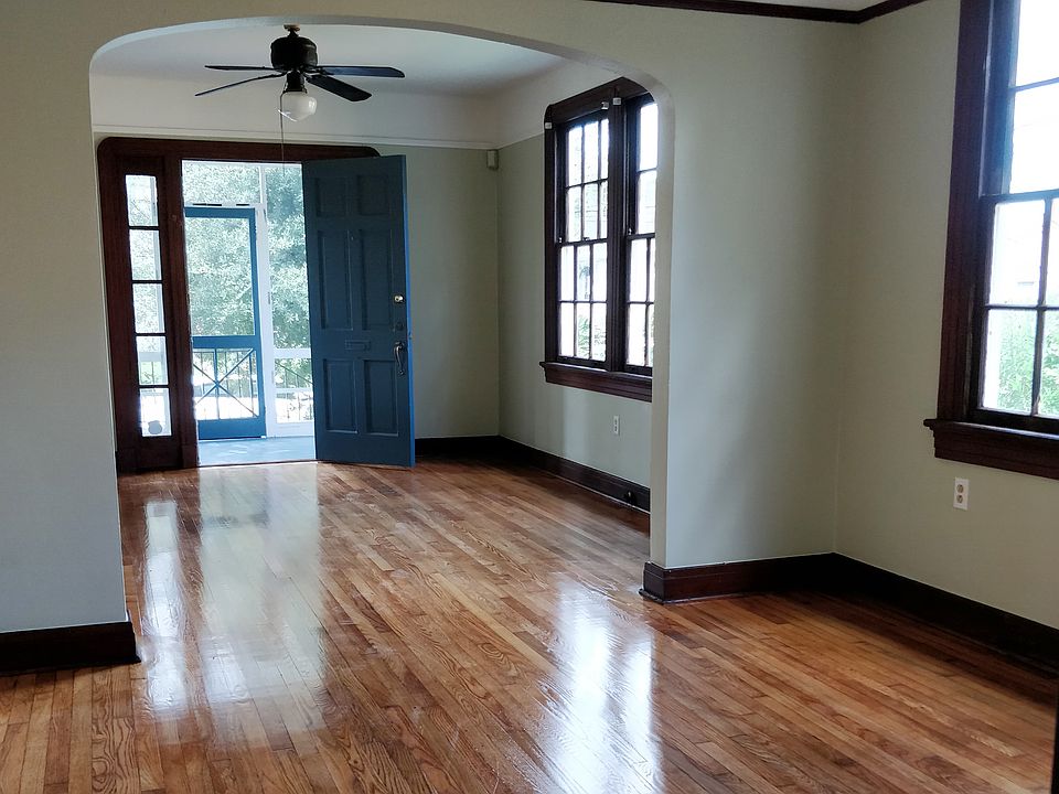 Living room & dining room