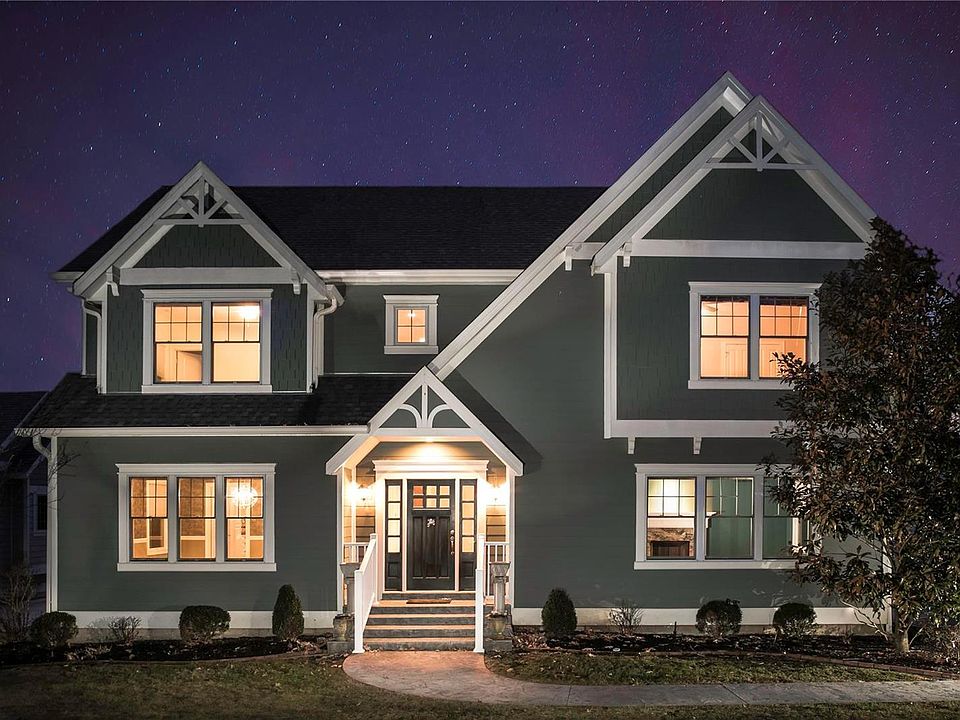1st image of 11 Dwyer Pl