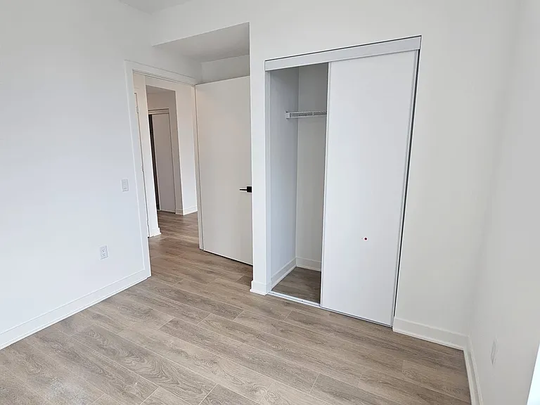 1185 Dupont St #1911 — Photo 11
