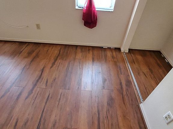 3rd image of 9405 El Campo Ave