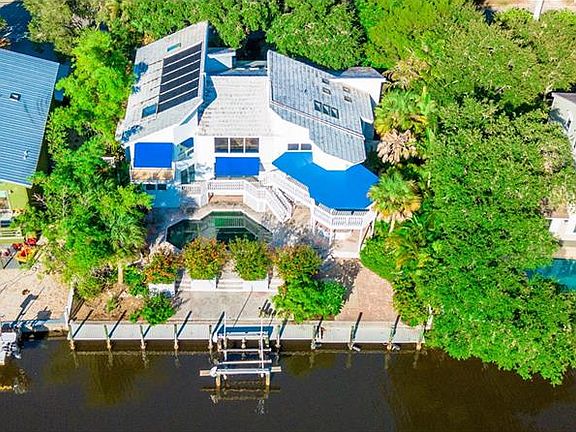 2nd image of 5310 Siesta Cove Dr