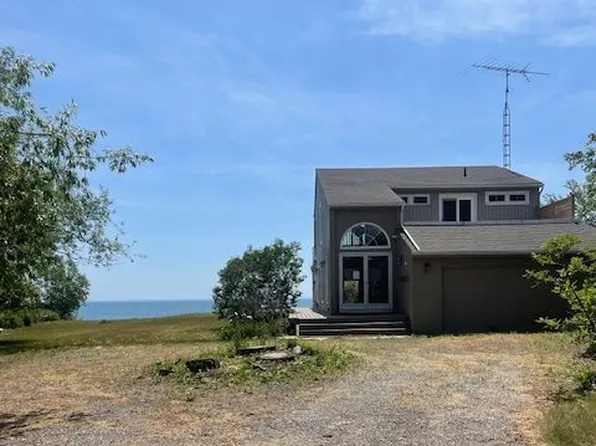 151 Cedar Crest Beach Rd, Clarington, ON L1C 5R2