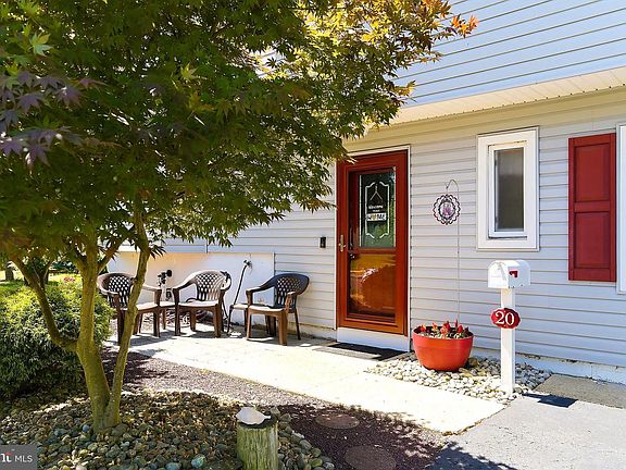 5th image of 20 Bromley Dr
