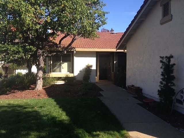 1st image of 8423 Chenin Blanc Ln
