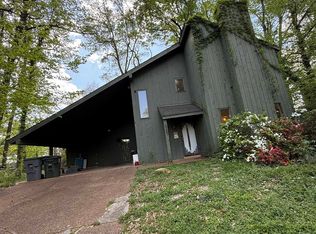 3287 Leschallas Dr, Memphis, TN 38128