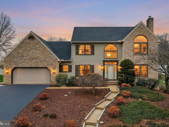 15 Meadow St, New Freedom, PA 17349