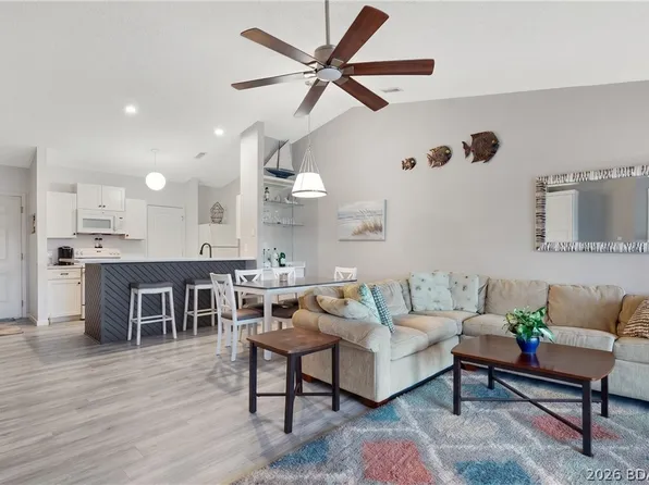98 Jonathan Dr #4E, Lake Ozark, MO 65049