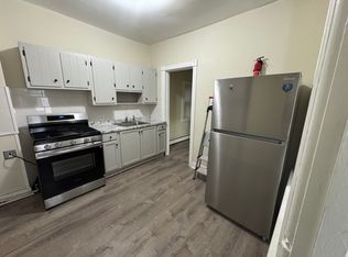 1153 E 4th St FLOOR 2, Bethlehem, PA 18015