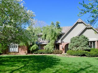 9755 Westchester Dr, Omaha, NE 68114