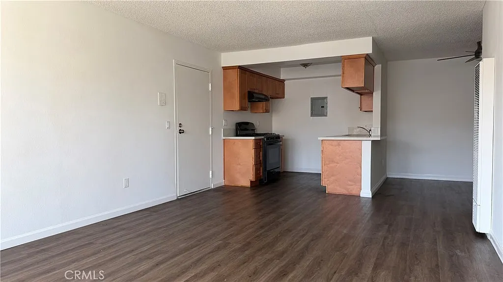 1 bed, 650 sqft, $1,800 — Photo 3