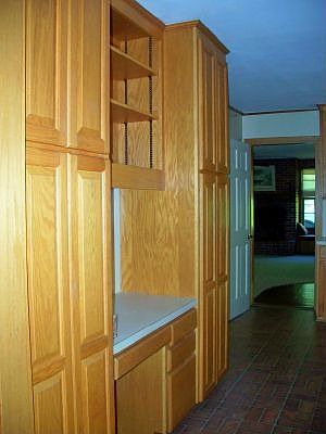 Custom built-ins in kitchen.