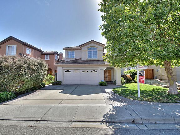 3rd image of 7920 Pineville Cir