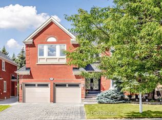 46 Clarendon Dr, Richmond Hill, ON L4B 3X6
