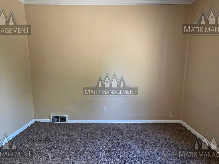 16 9th Ave NE #1 — Photo 28