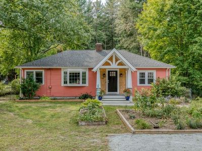 20 Sunset Ave, South Hadley, MA, 01075