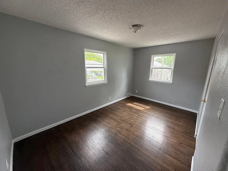 405 S Sheridan Ave — Photo 6