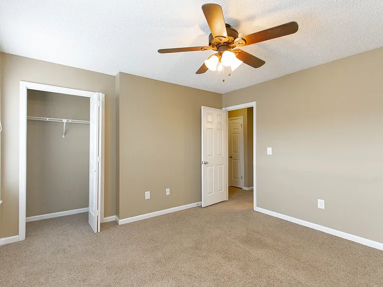 1700 Wedgewood Dr — Photo 14