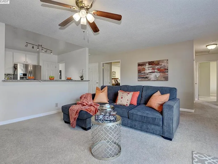 4300 Feldspar Ct — Photo 9
