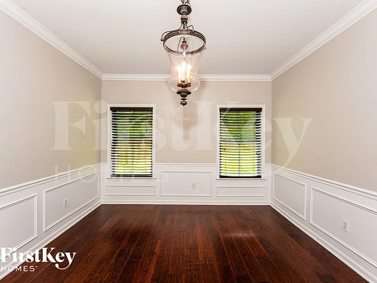 1016 Princeton Park — Photo 6