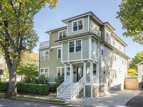 30 Ackers Ave, Brookline, MA 02445