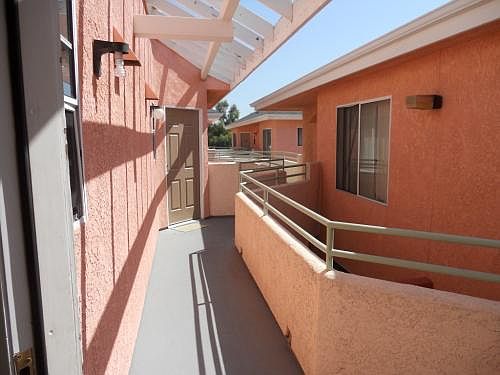 1st image of 4967 Auburn Dr APT 12