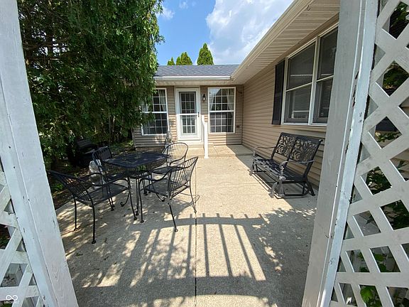 3rd image of 509 Rivers Edge Ct Unit A