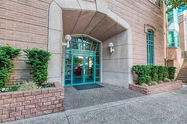 2 bed, 1.0 bath, 850 sqft, $3,245 — Photo 2