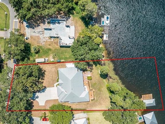 4th image of 14303 Wadsworth Dr