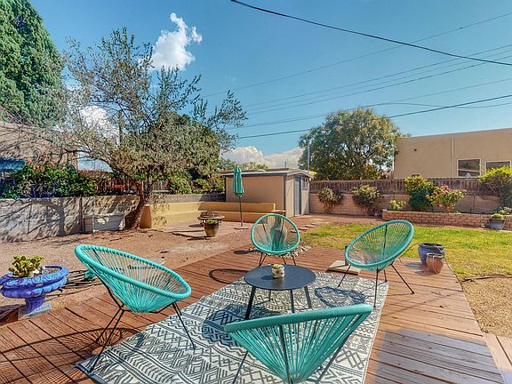 5th image of 3024 Delano Pl NE