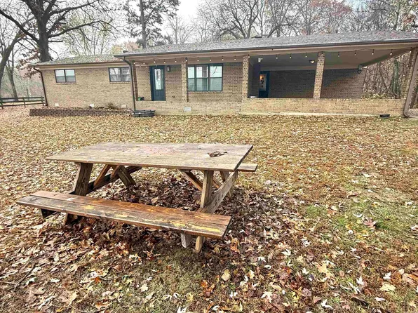 1165 Old Camp Rd, Batesville, AR 72501