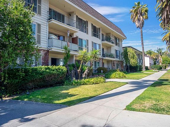2nd image of 647 Orange Grove Ave Unit 307