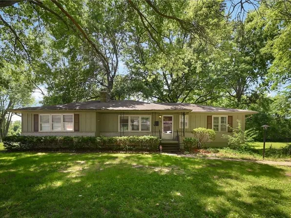 7616 Elm Ave, Raytown, MO 64138