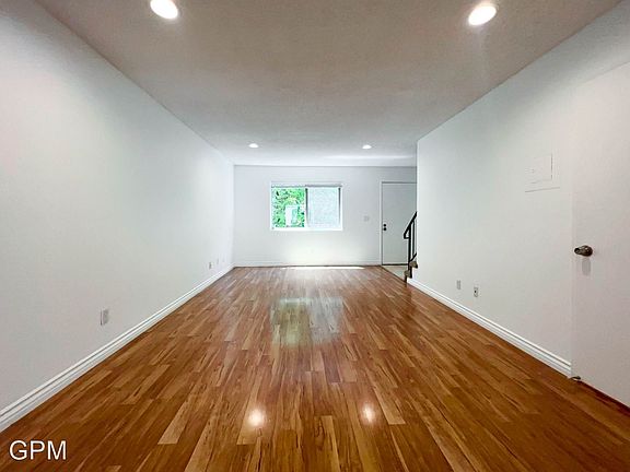 5th image of 137 Carr Dr #3