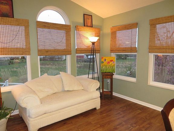 5th image of 4920 Springwood Ct