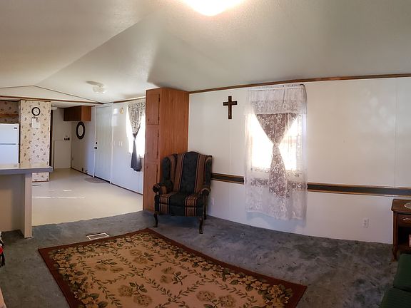 3rd image of 913 Pauline St