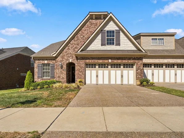 912 Cherry Grove Dr, Hendersonville, TN 37075