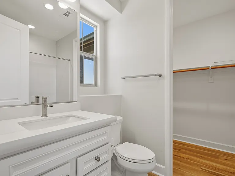21217 Rockview Ter — Photo 42