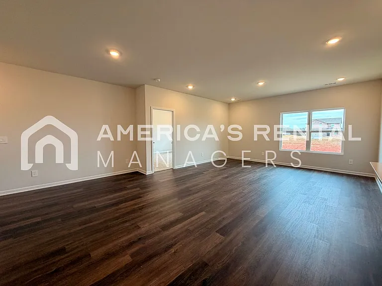 169 Keller Dr — Photo 18