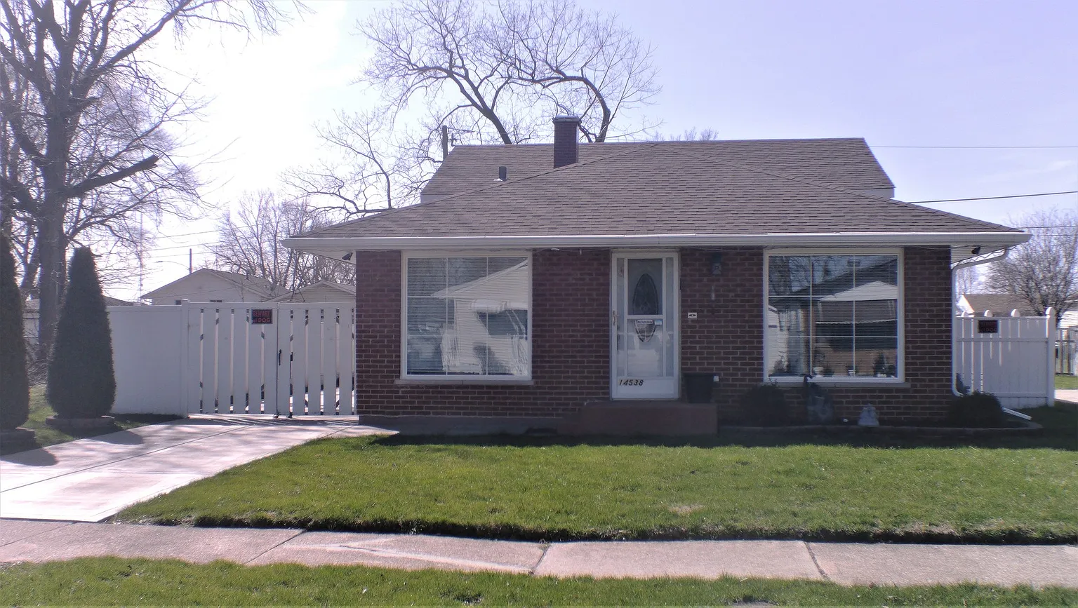 14538 Leavitt Ave photo 1