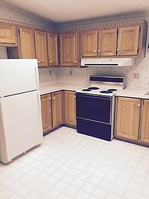 2nd image of 47 Fir Rd