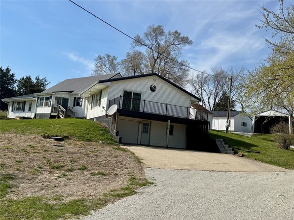 3289 260th St, Orient, IA 50858