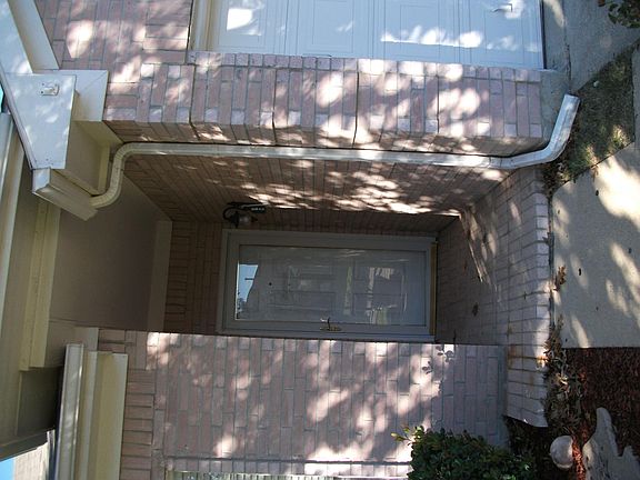 3rd image of 6408 Saint Alban Ct