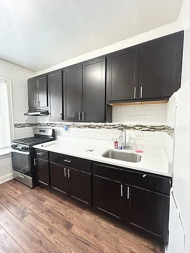 118 S Austin Blvd #1 Photo 1