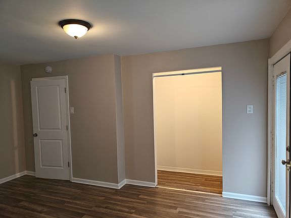 4th image of 28424 Dawson St