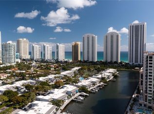 393 Poinciana Dr #1224, North Miami Beach, FL 33160