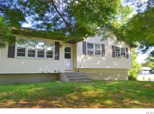 3 Dun Donald Cir, Middletown, NY 10941