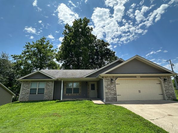 333 Lyle Curtis Cir