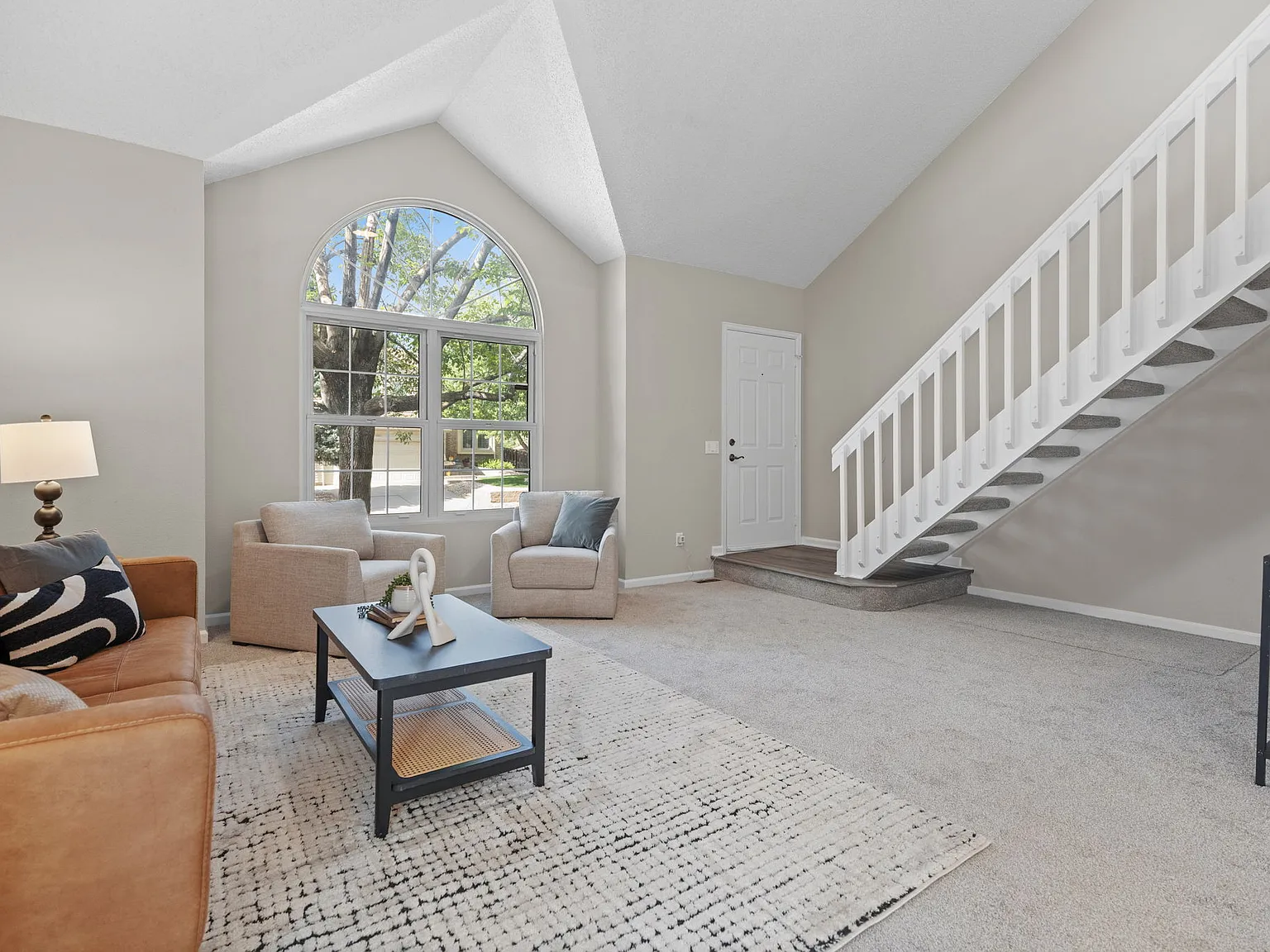 3 bed, 2.5 bath, 1442 sqft, $2,800 — Photo 3